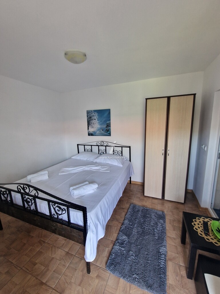 Camere de închiriat Casa Constantin