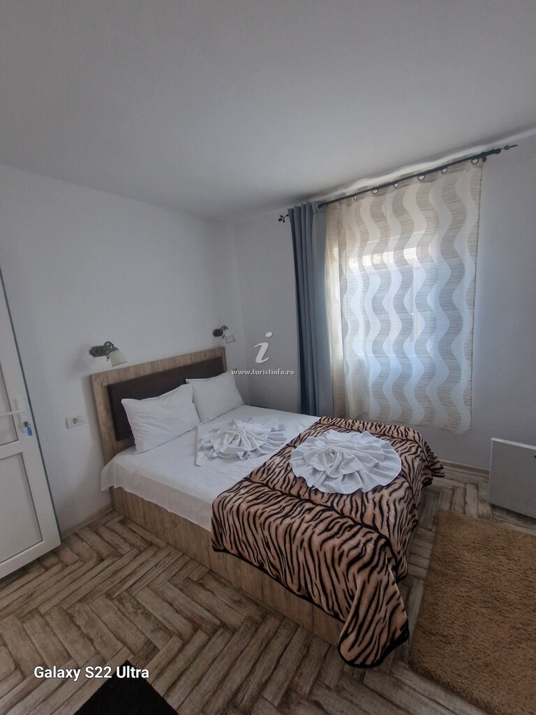Camere de închiriat Casa Constantin