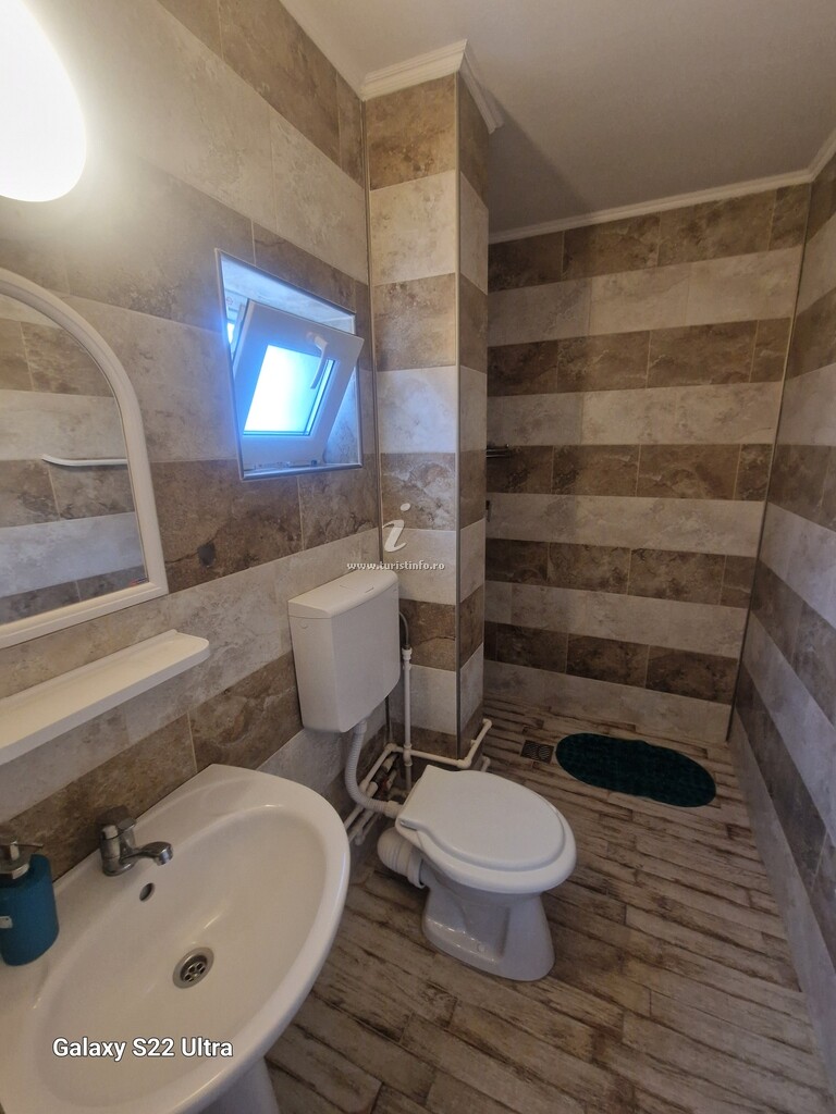 Camere de închiriat Casa Constantin