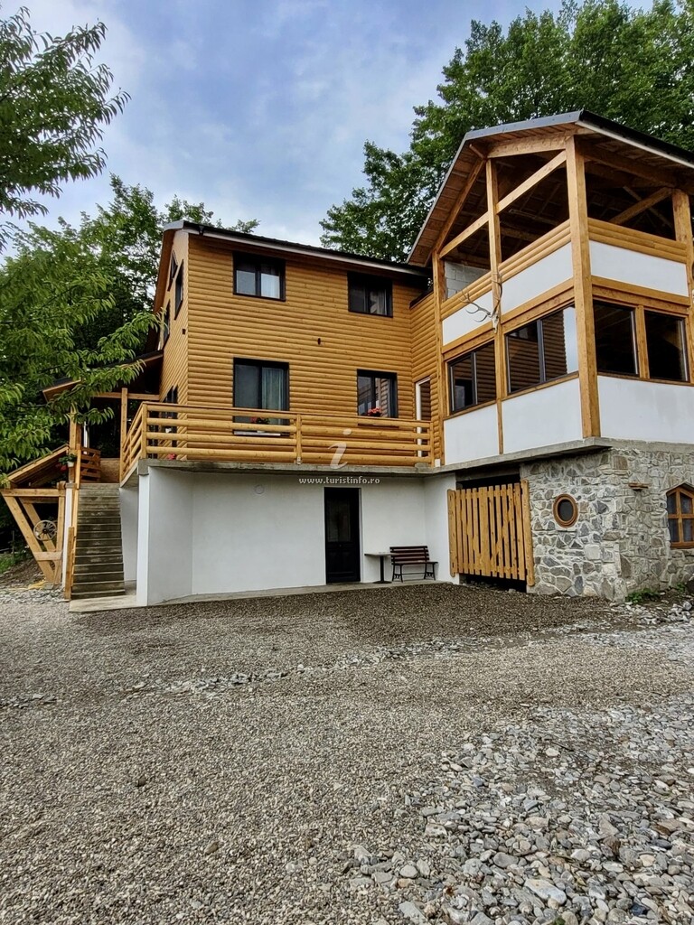 Cabana Nest