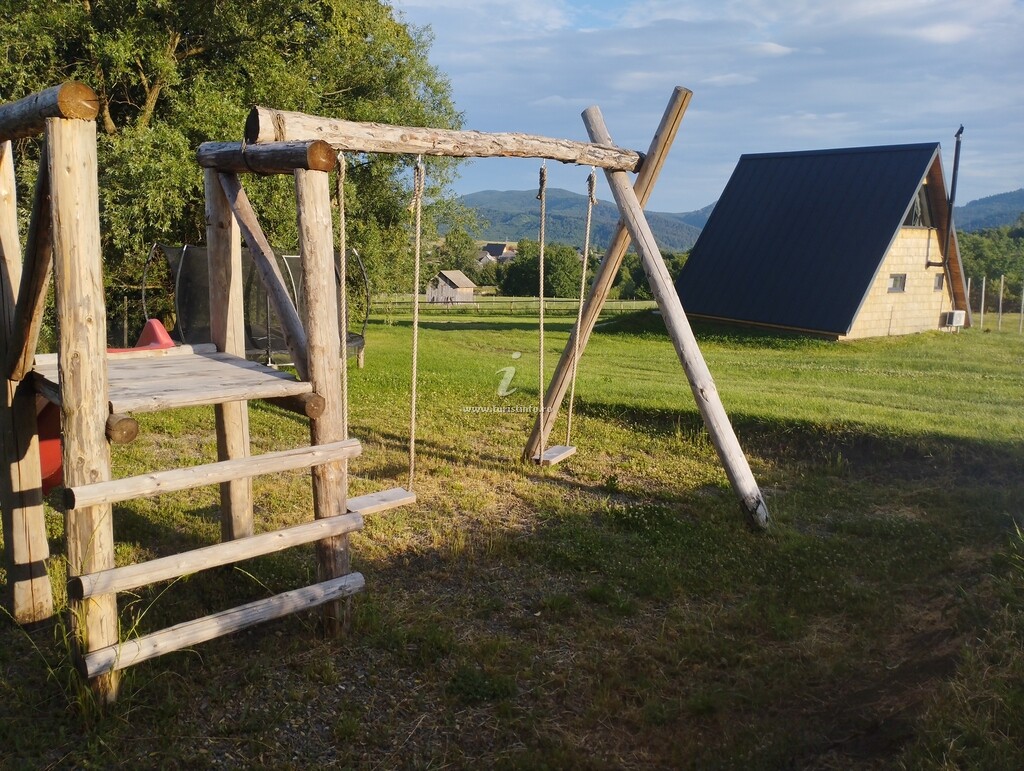 Cabana A-frame la Runc