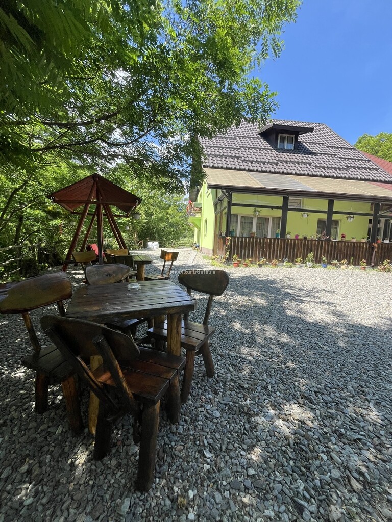 Pensiunea Casa Vânătorului