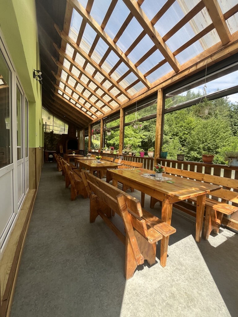 Pensiunea Casa Vânătorului