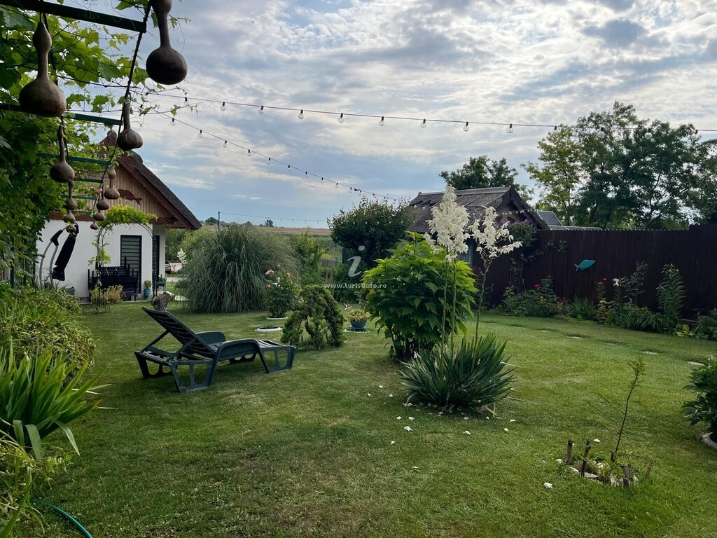 Casa de pe Lac