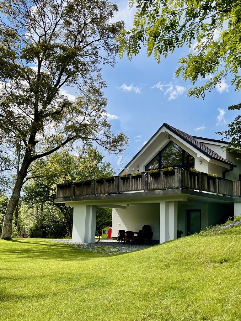 Casa de vacanță Riverside House