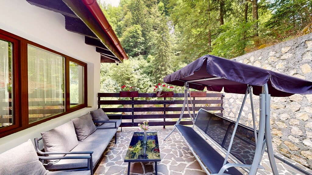 Eden Chalet
