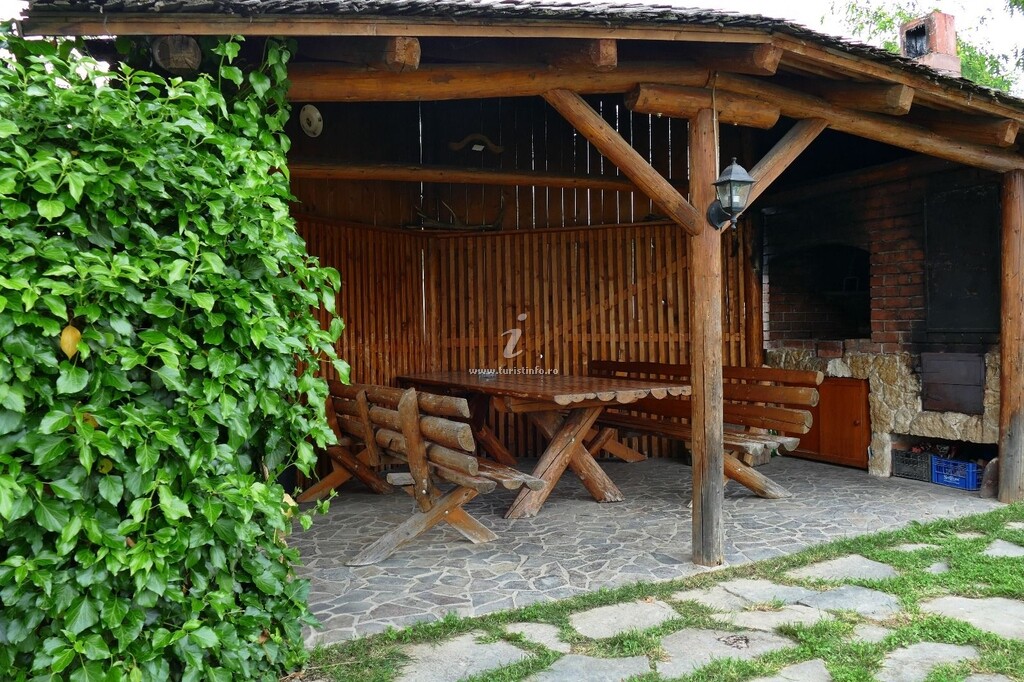 Pensiunea Vidra