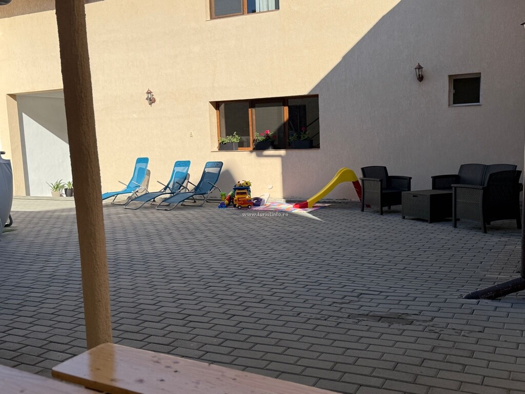 Casa Adelin