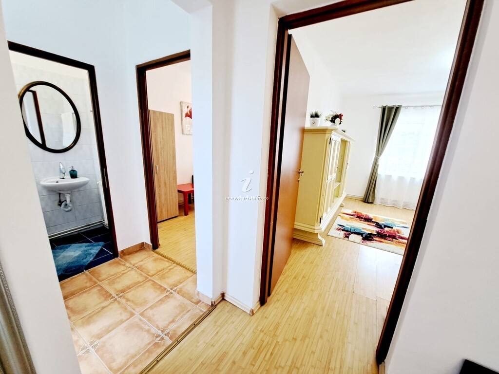 Casa Dușa - Apartament Romina