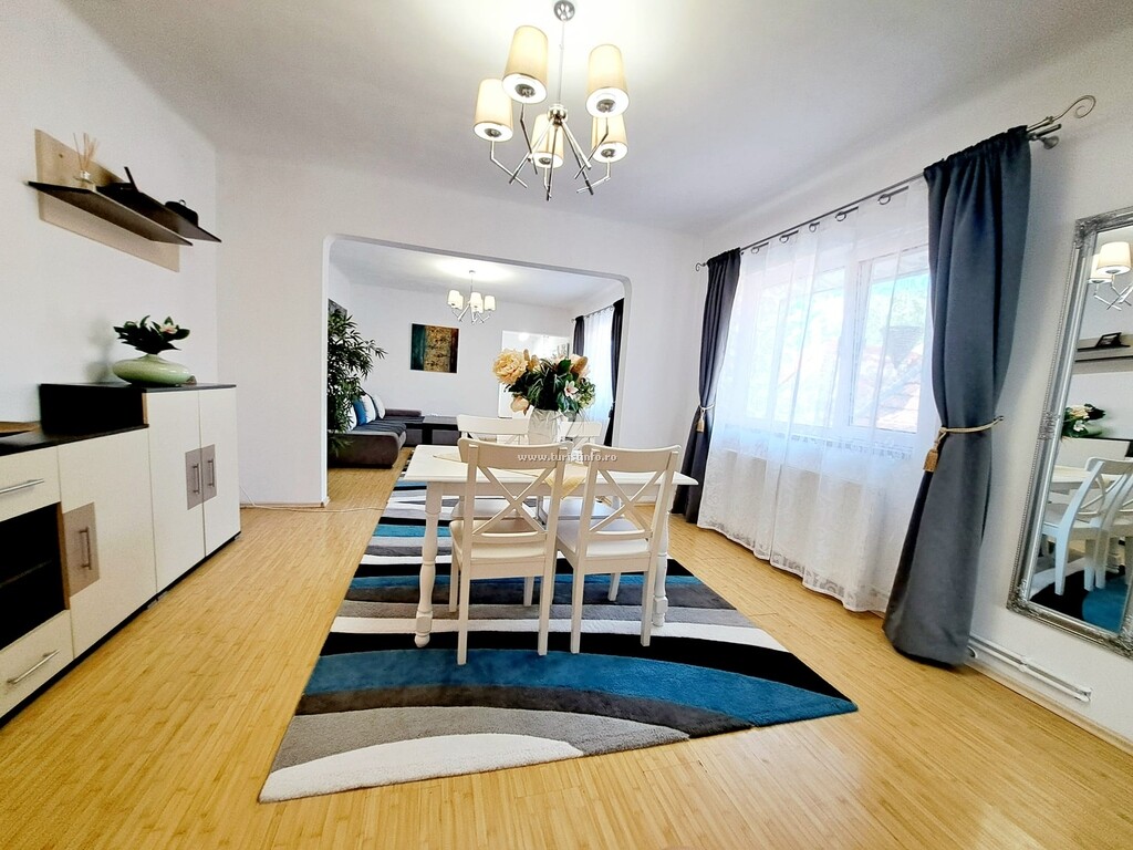 Casa Dușa - Apartament Romina