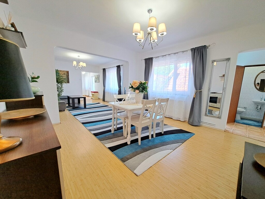 Casa Dușa - Apartament Romina