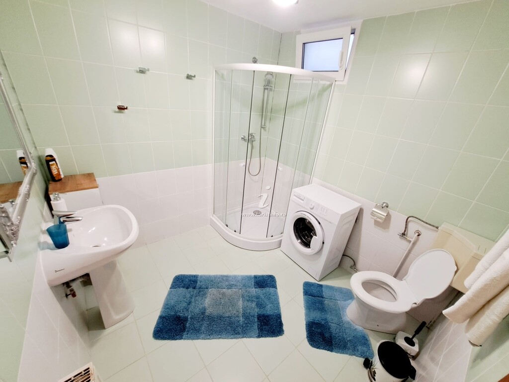 Casa Dușa - Apartament Romina