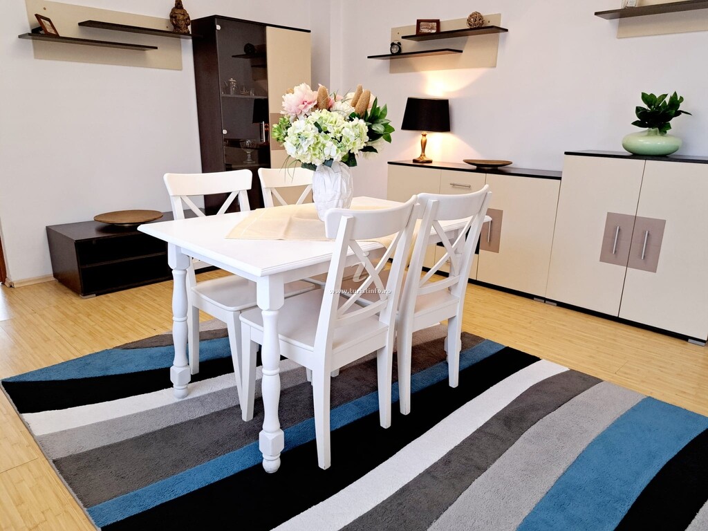 Casa Dușa - Apartament Romina