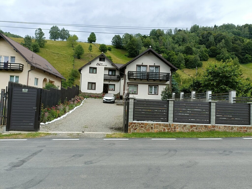 Casa dintre Văi