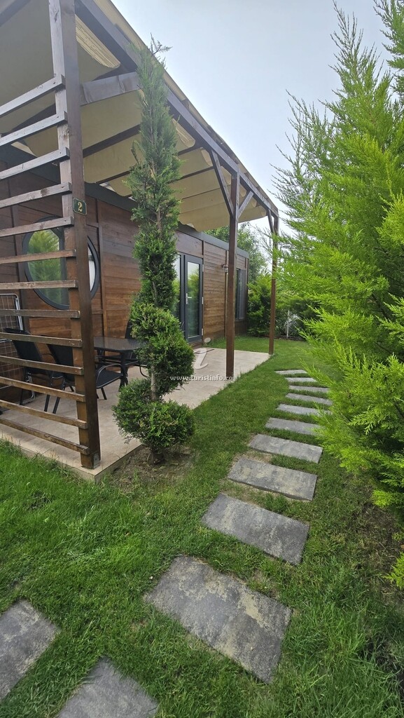 Bungalow Tiny Village