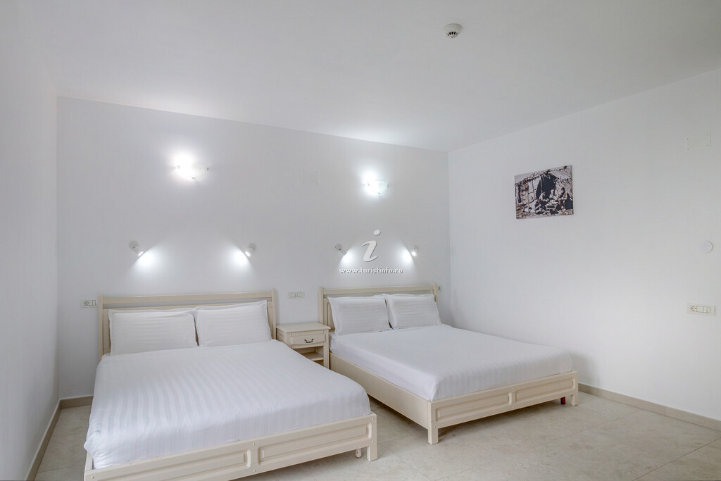 Hotel Gura Portiței Resort