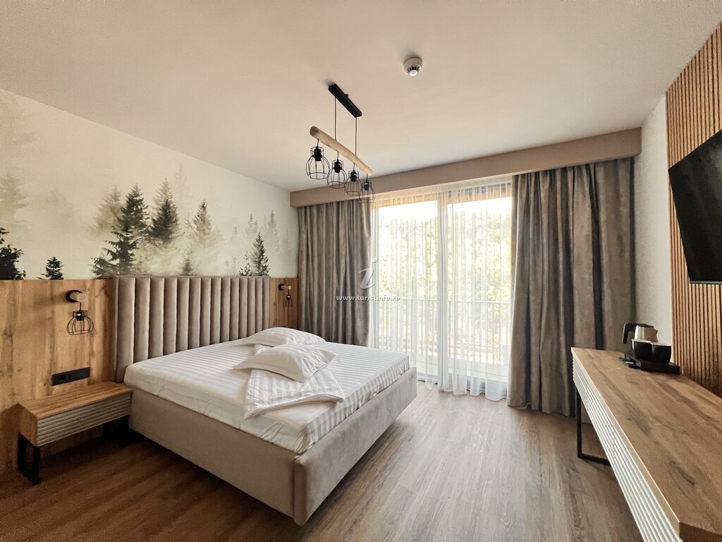 Ecvestria Chalet