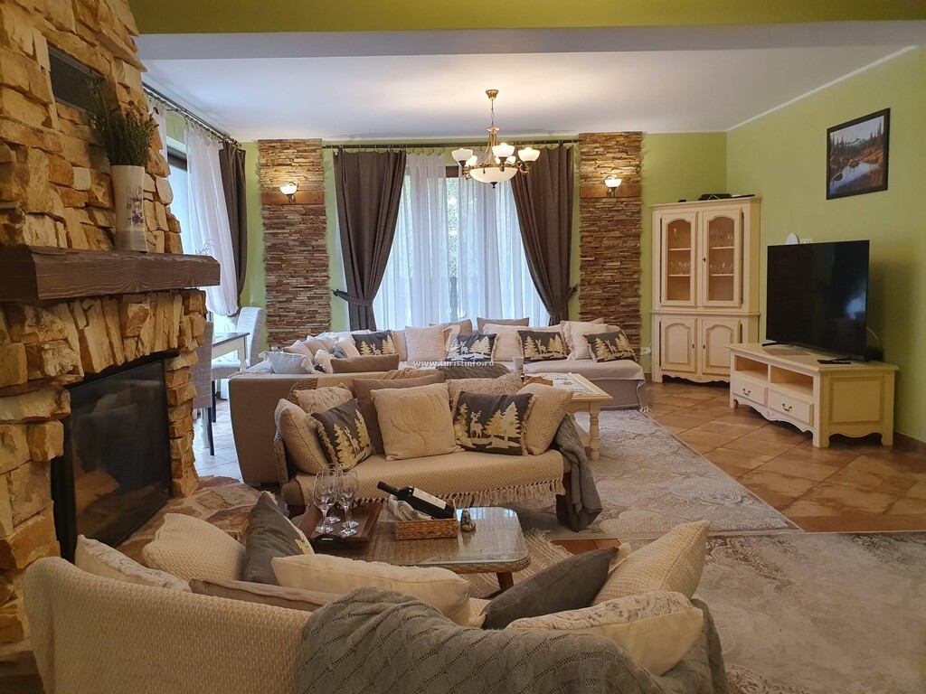 Casa de vacanță Poiana Golf Chalet