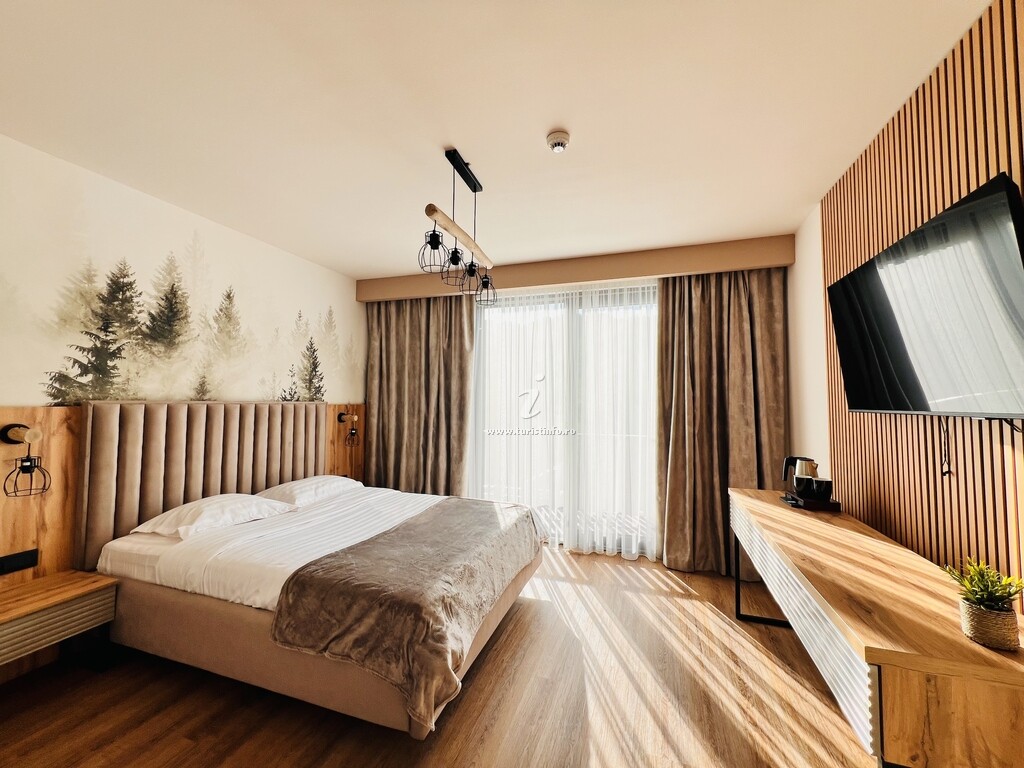 Ecvestria Chalet