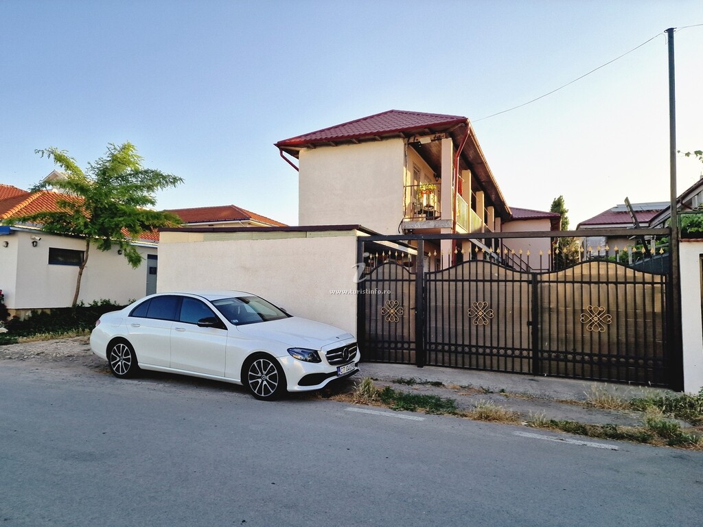 Camere de închiriat Casa Constantin