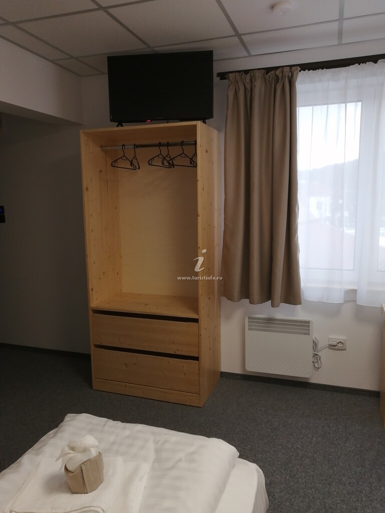 Camere de închiriat Rex