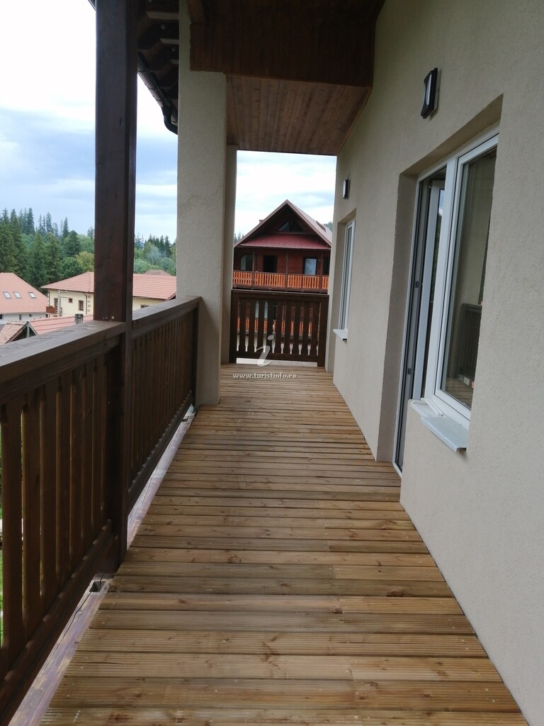 Camere de închiriat Rex