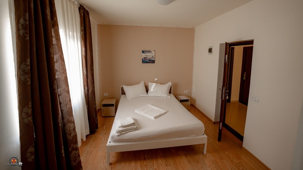 Camere de închiriat Agat