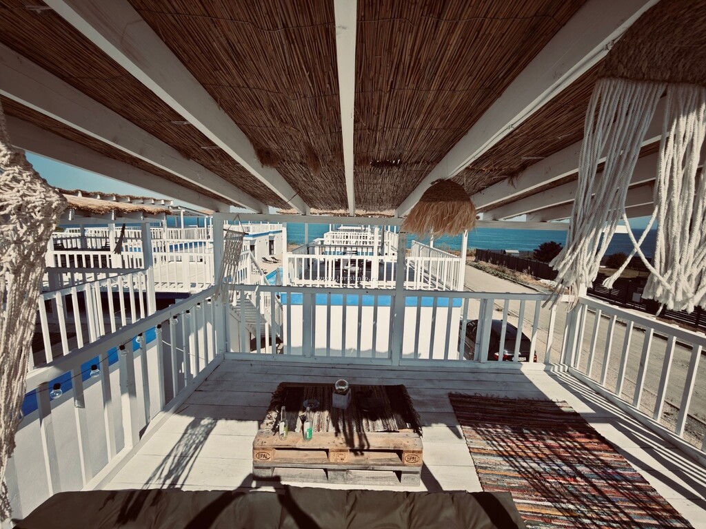 Bungalow-uri White Bungalows