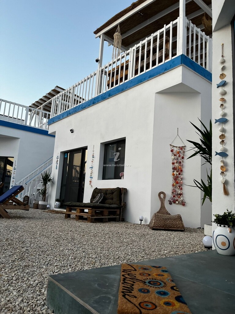 Bungalow-uri White Bungalows