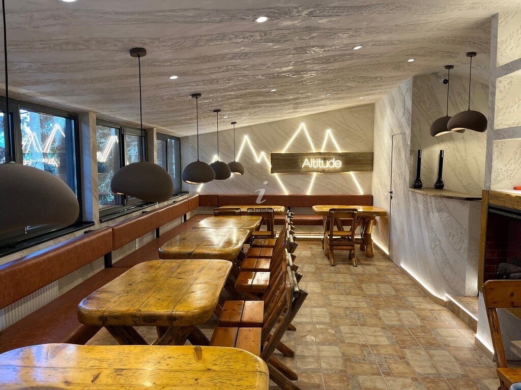 Camere de închiriat Altitude Guest House