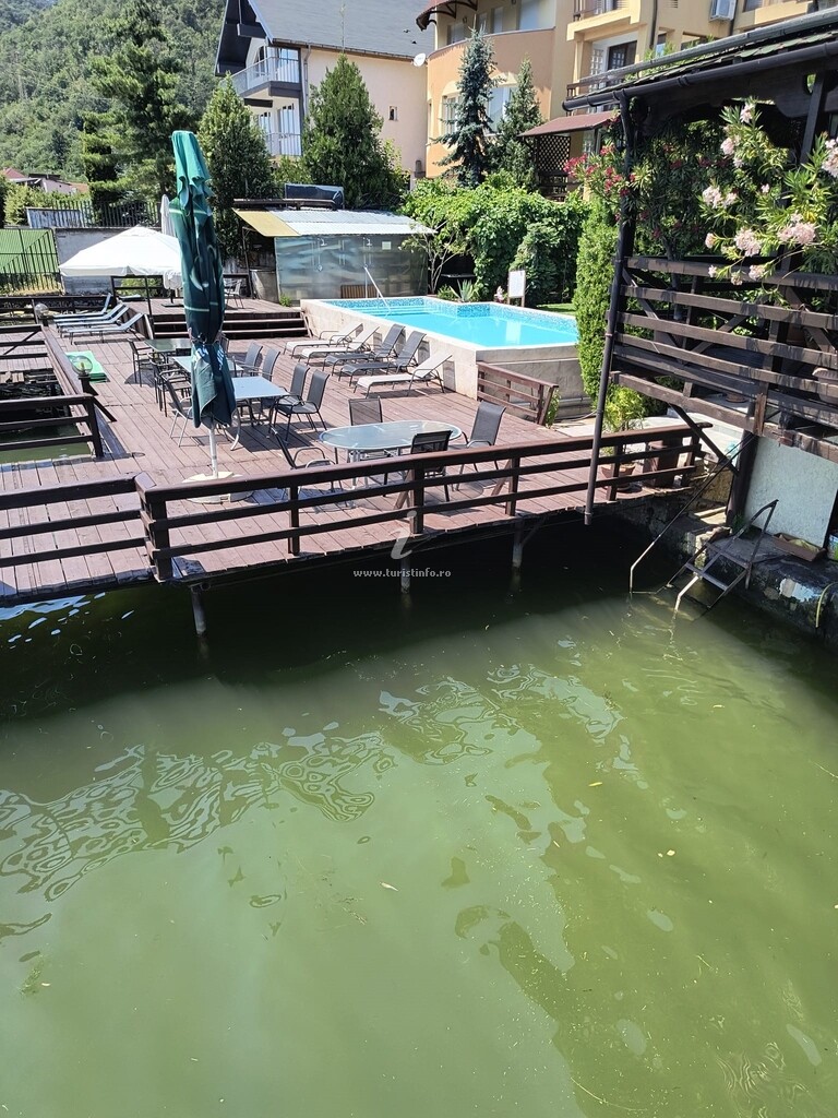 Pensiunea La Ponton