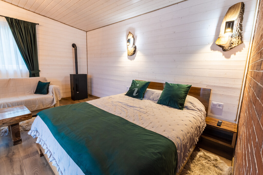 Cabana Nature Loft Porumbacu River