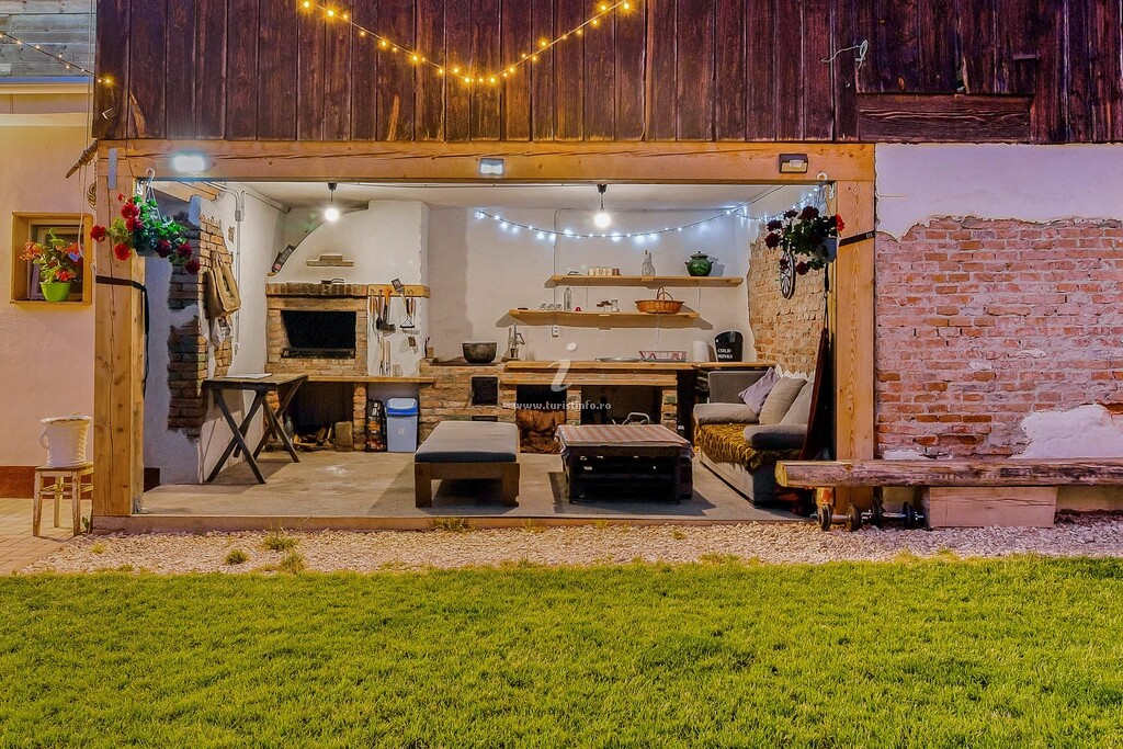 Imperfect House
