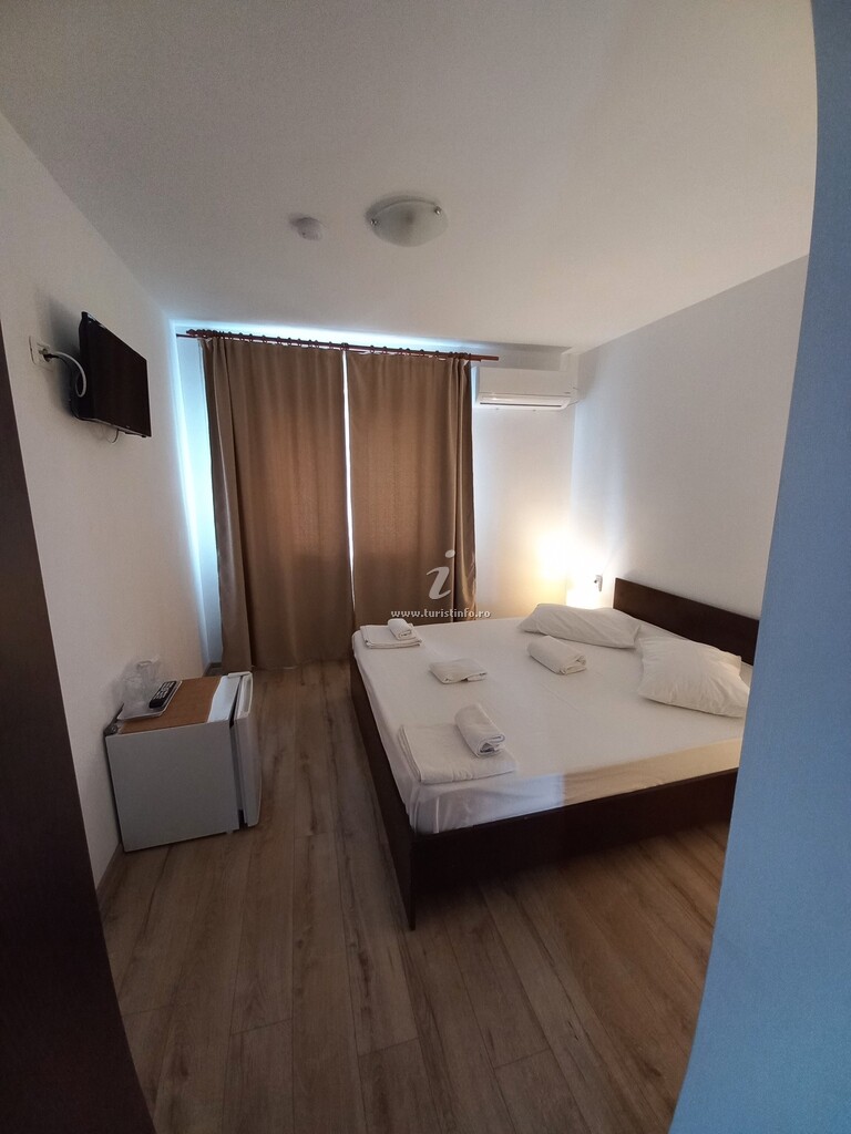 Camere de închiriat M&C