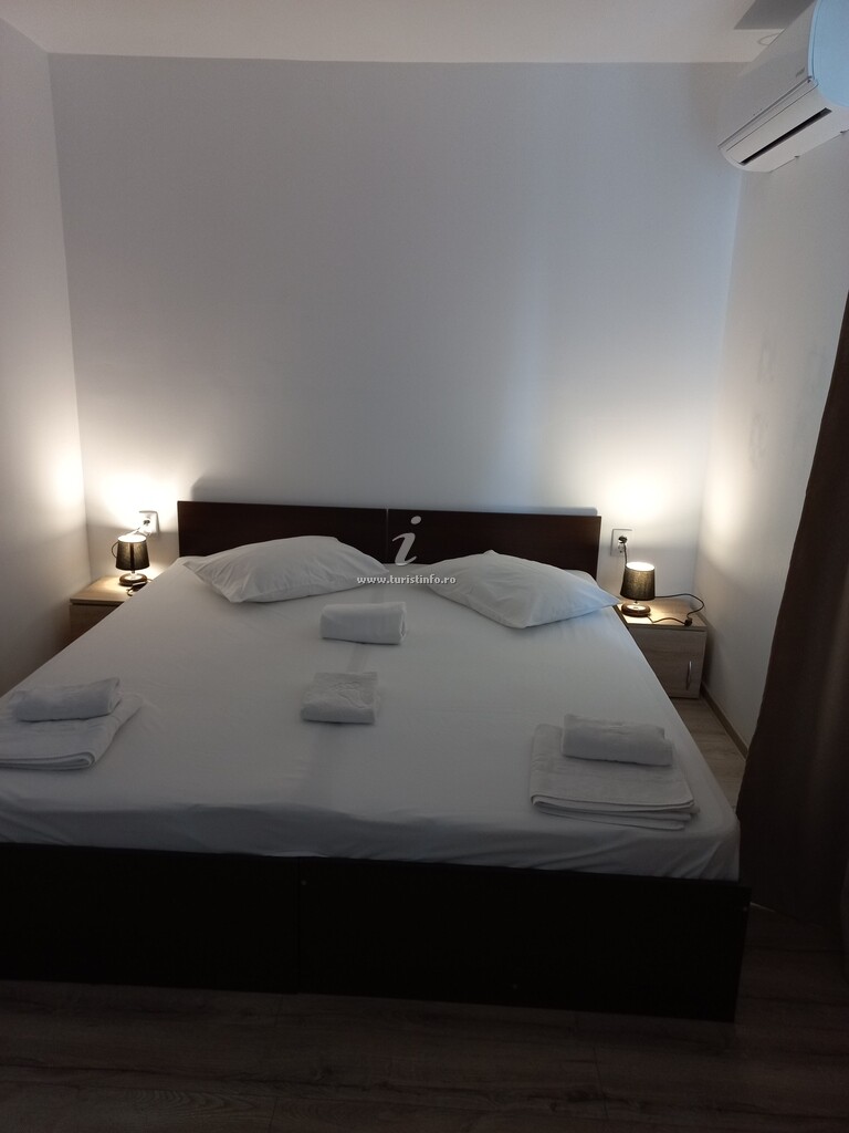 Camere de închiriat M&C