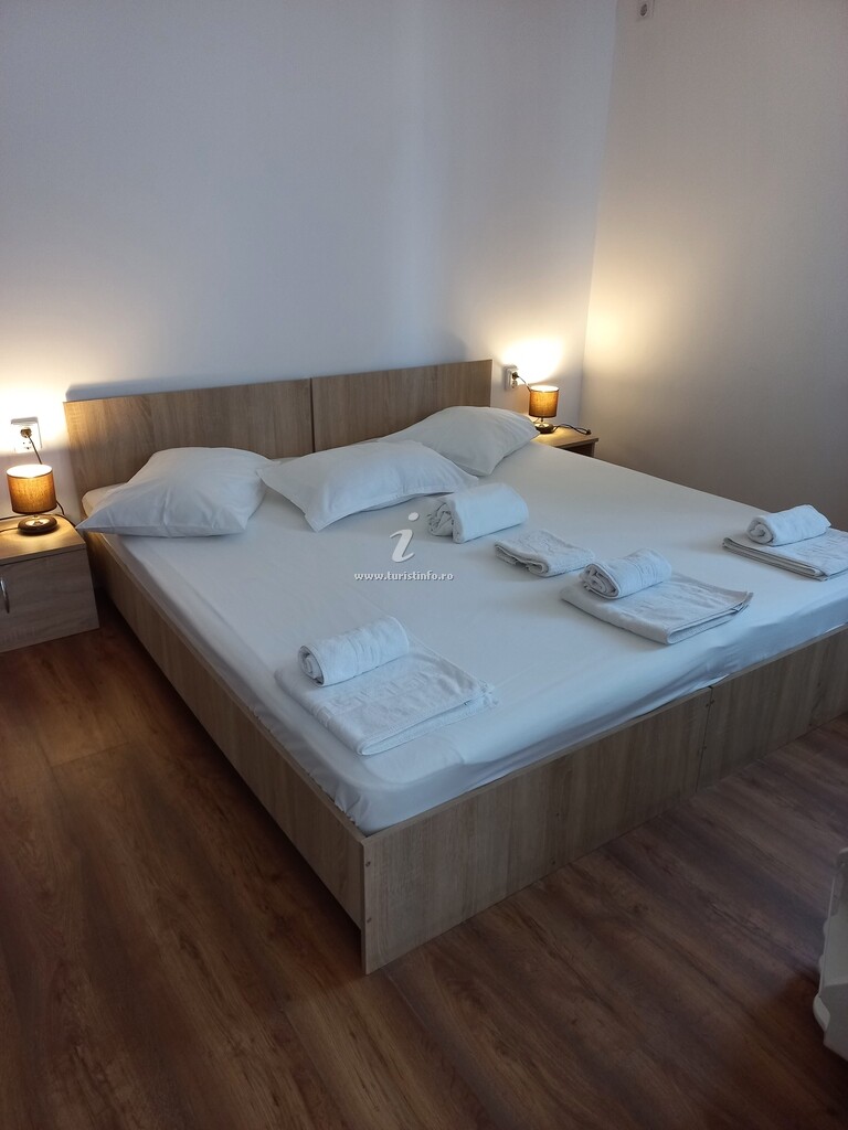 Camere de închiriat M&C