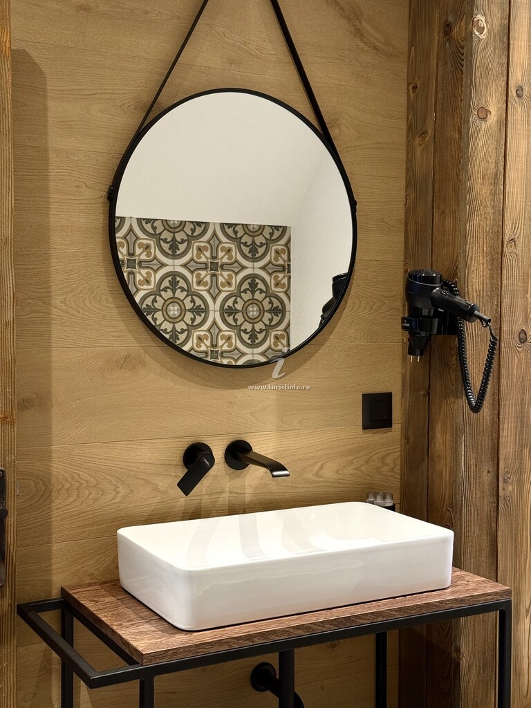 Cabana Braduțul de la munte