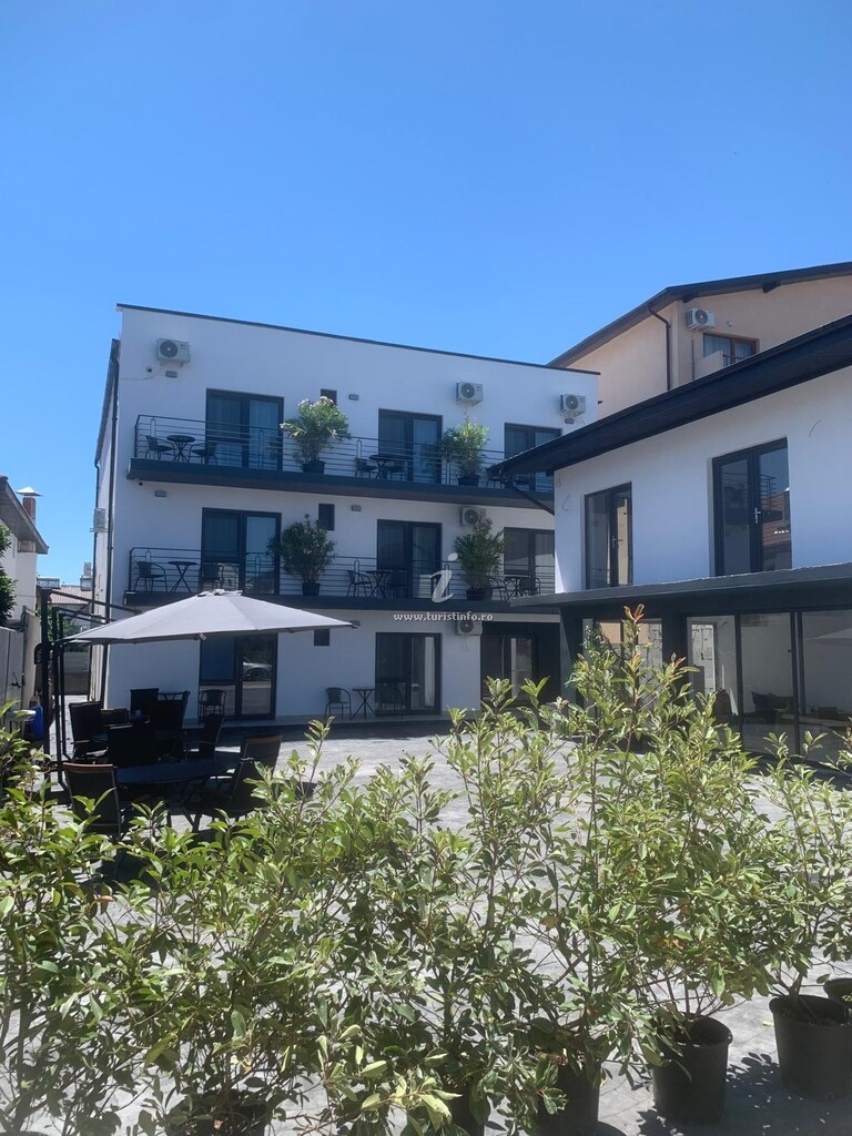 Casa Blanca & Alberto