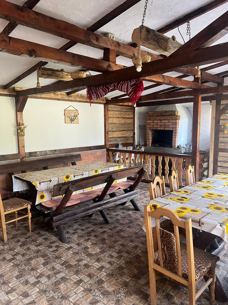 Camere de închiriat Rareș