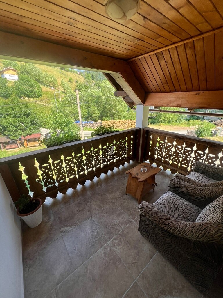 Camere de închiriat Rareș