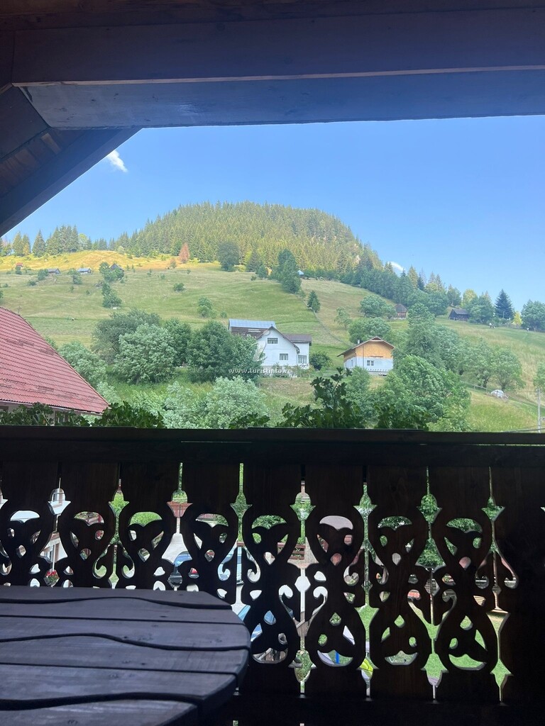 Camere de închiriat Rareș