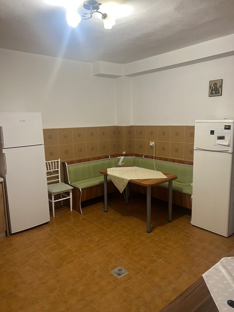 Camere de închiriat Rareș