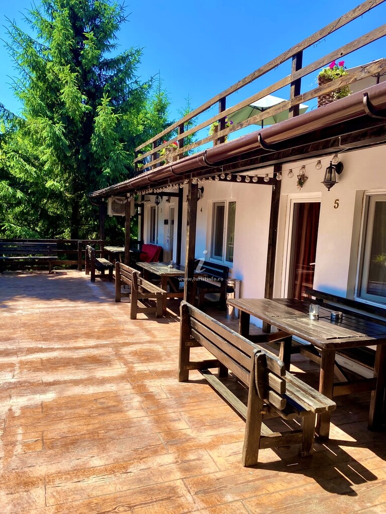 Camere de închiriat Casa Dintre Brazi