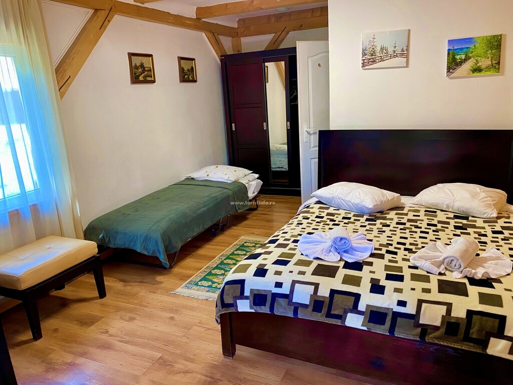 Camere de închiriat Casa Dintre Brazi