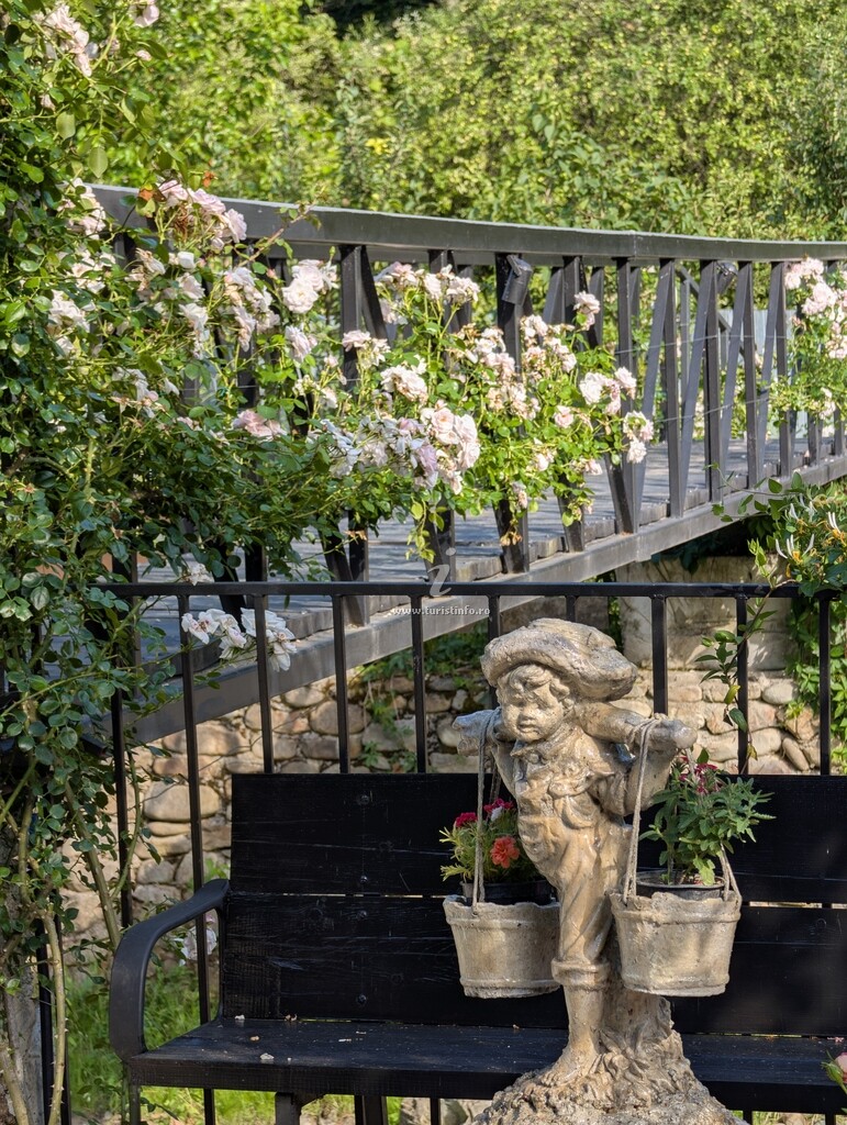 Pensiunea Eden Maison