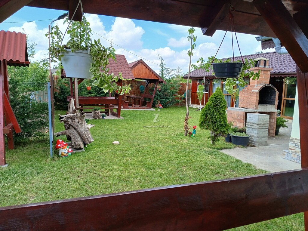 Casa de vacanță la Nea Nicu