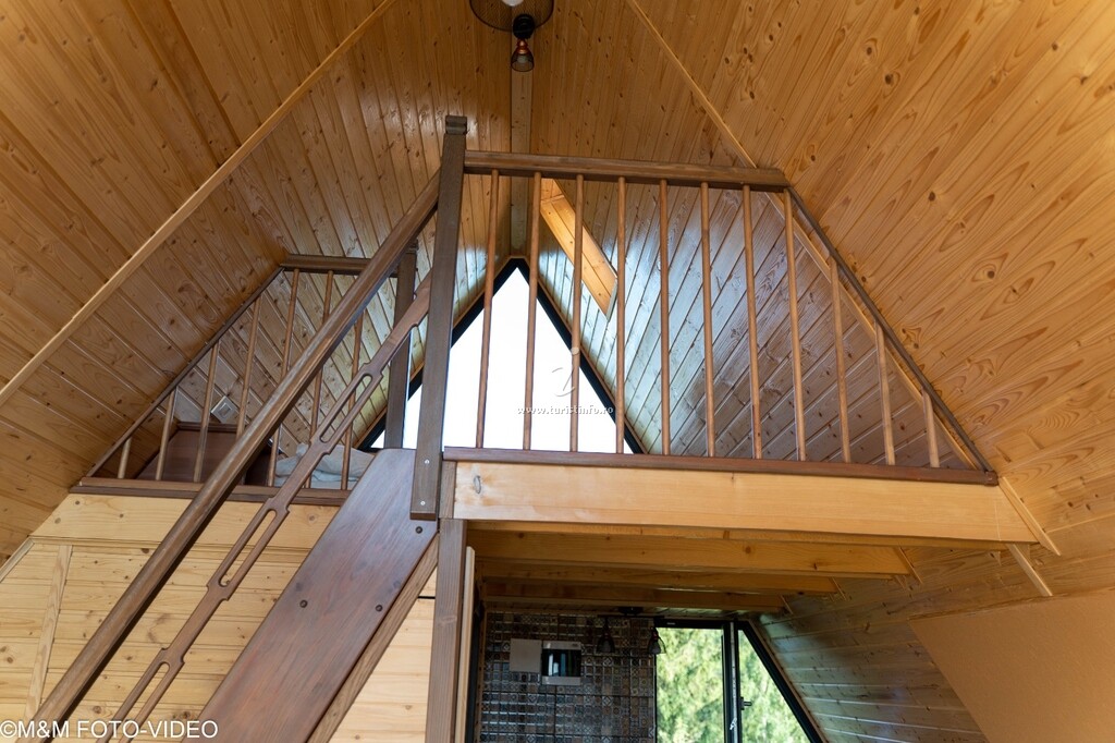 A-frame Green Hill Popas