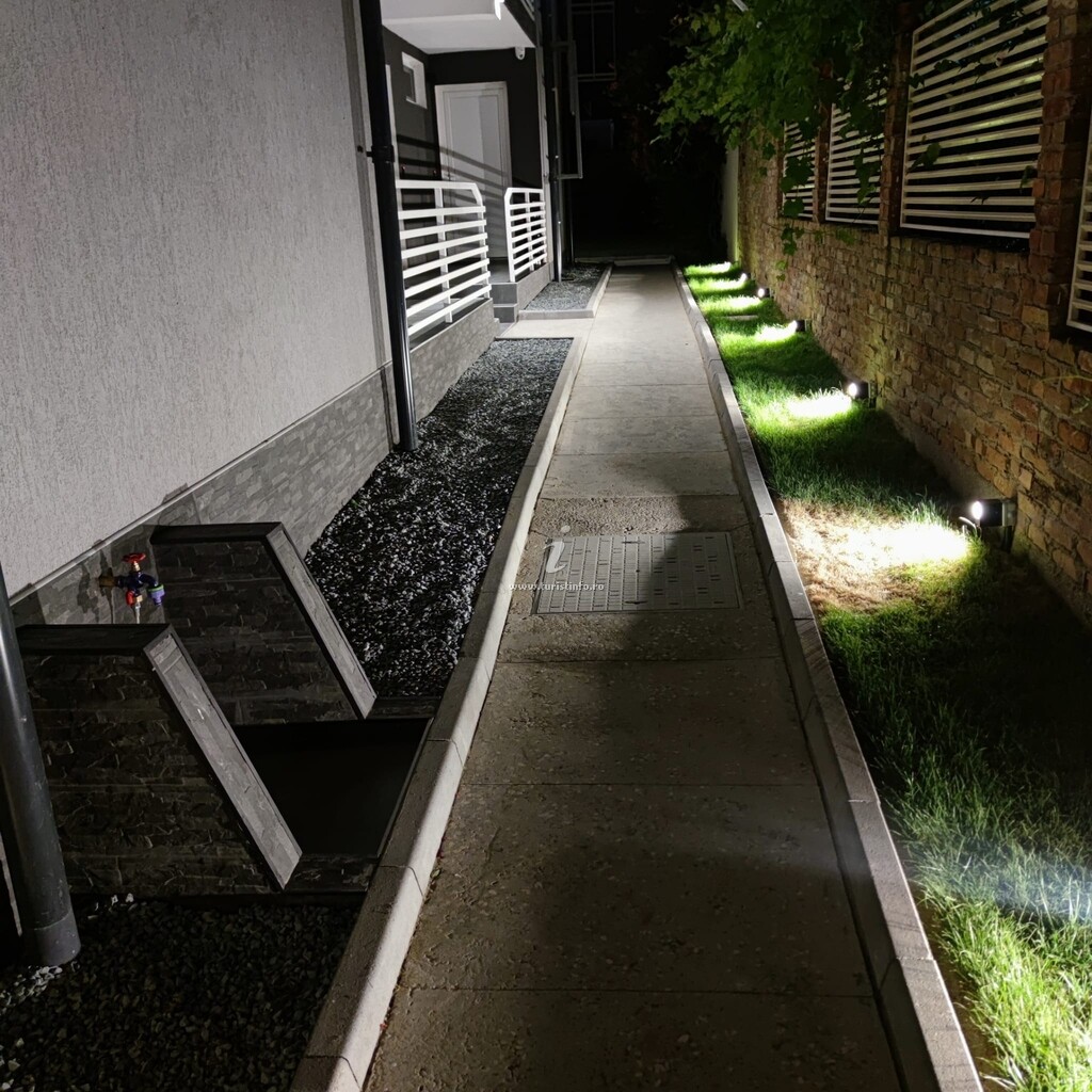Camere de închiriat Atenin