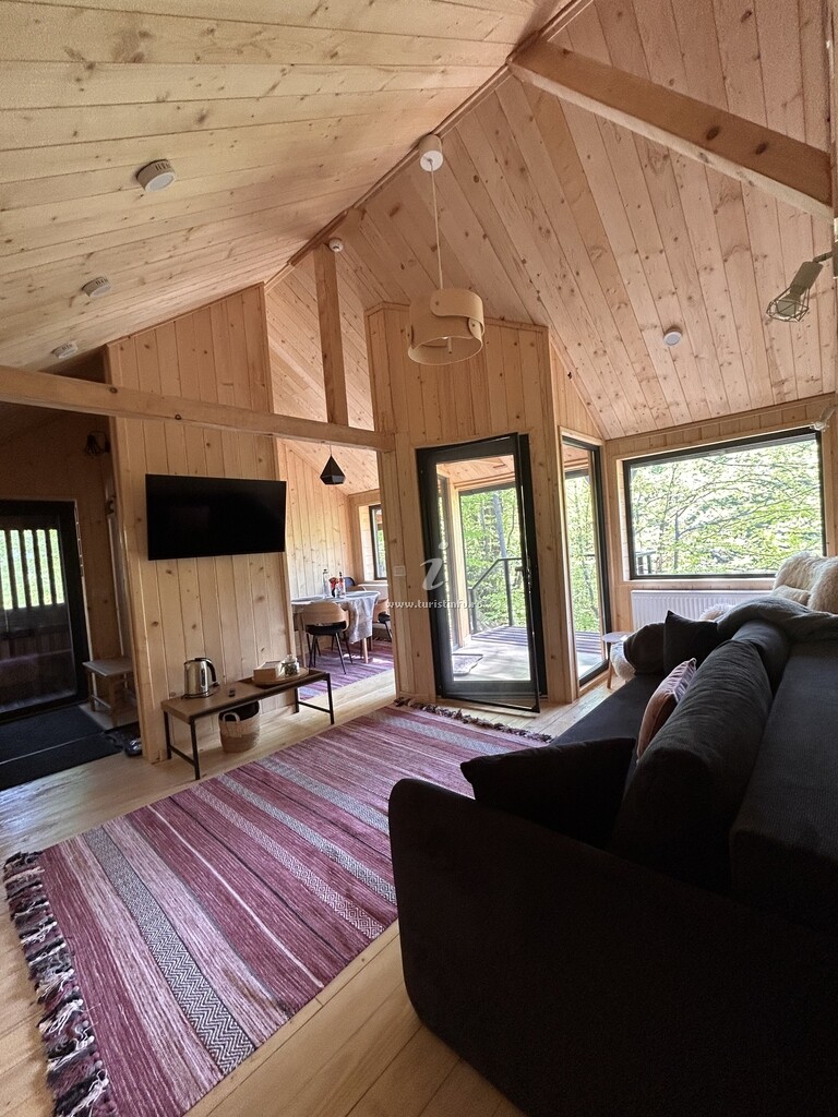 Cabana Leaf Loft Chalet