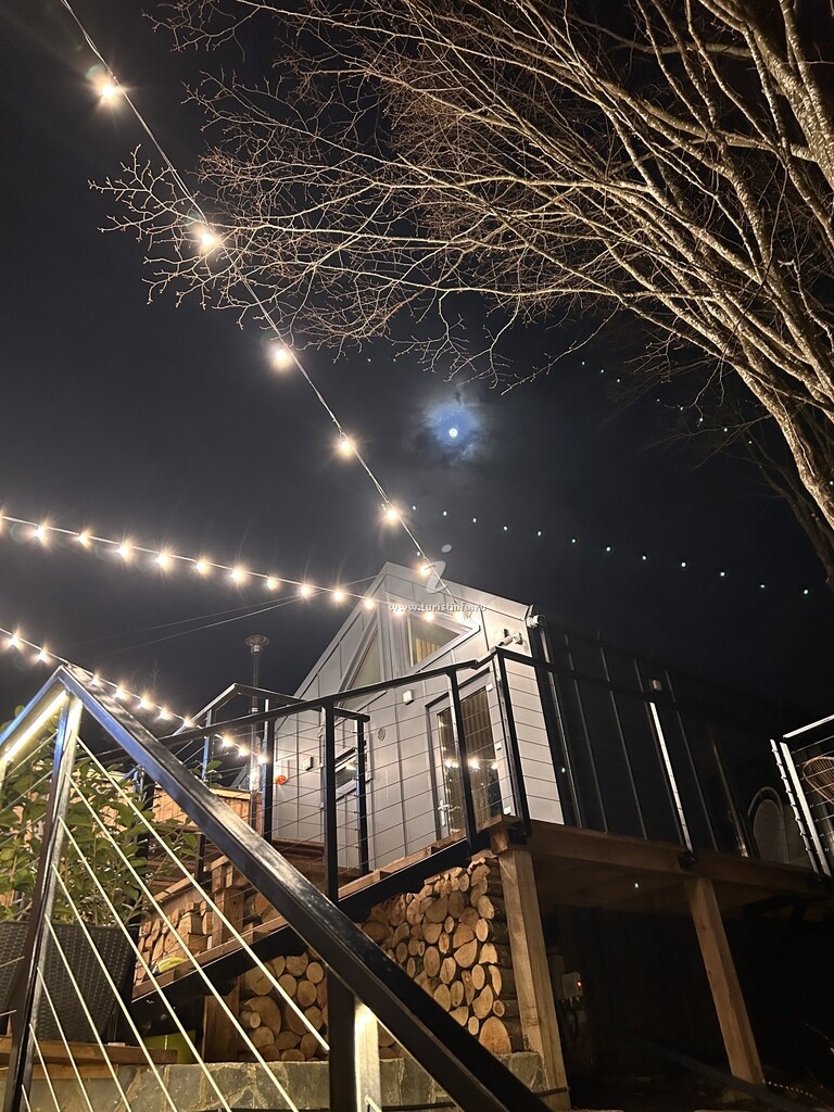 Cabana Leaf Loft Chalet